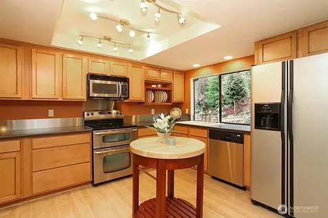 15501 SE 46th Way Bellevue WA 98006