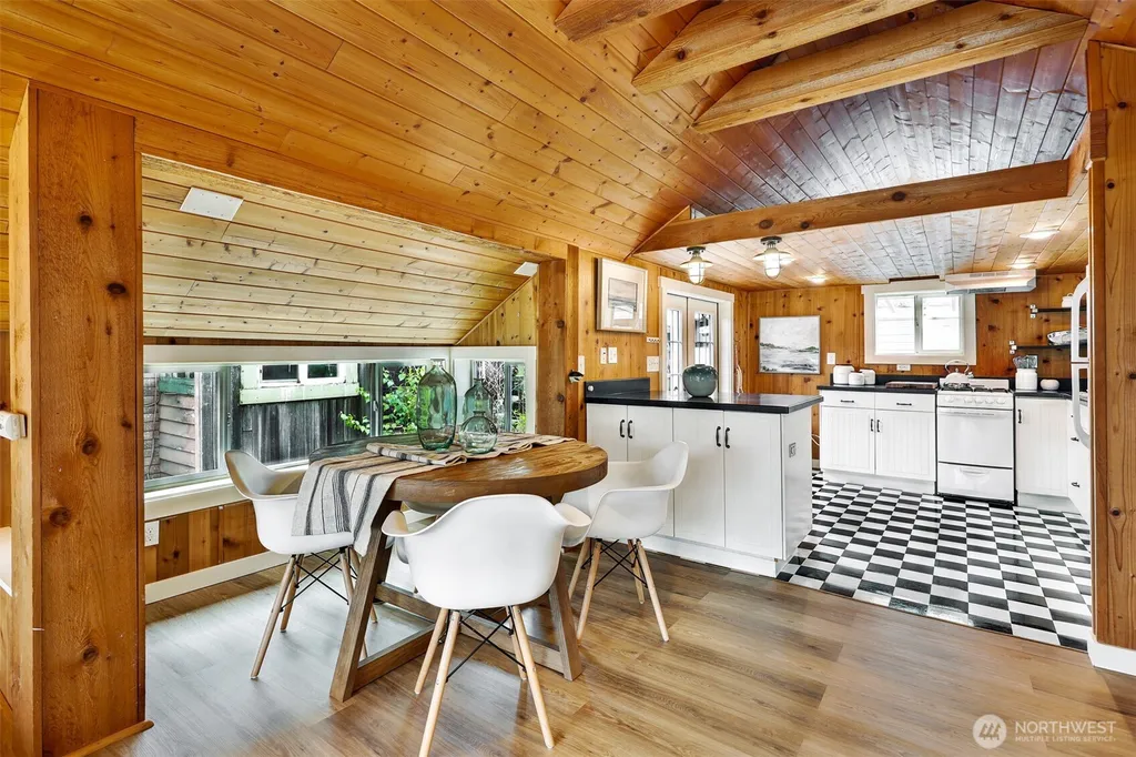 3146 Portage Bay Place E Seattle WA 98102