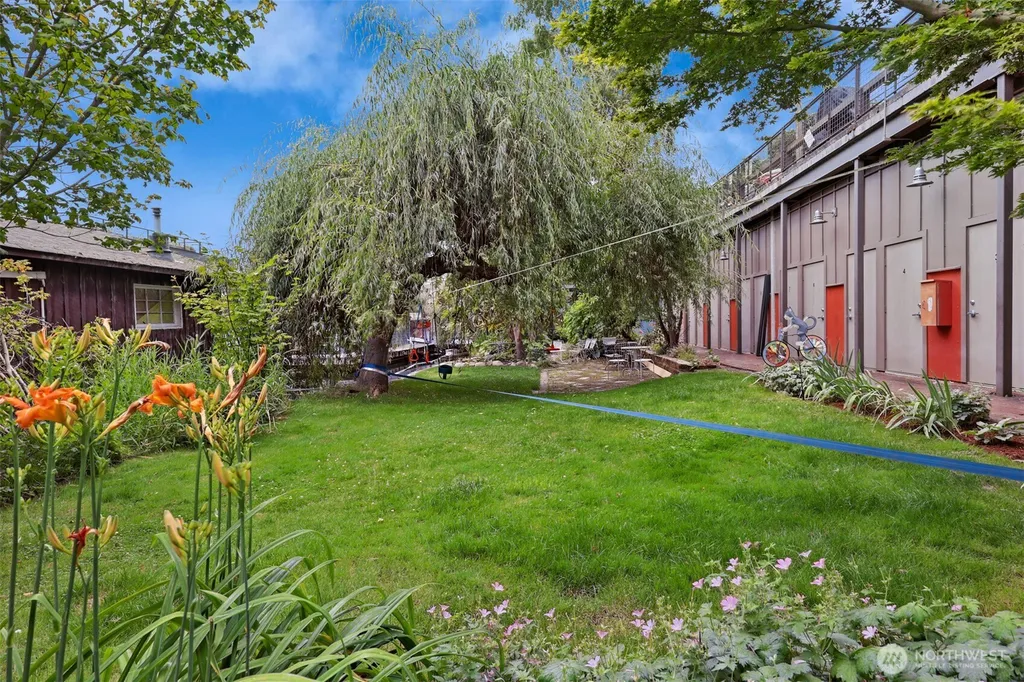 3146 Portage Bay Place E Seattle WA 98102