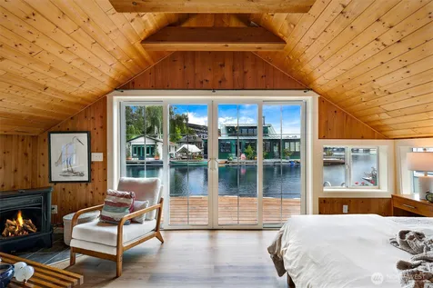 3146 Portage Bay Place E Seattle WA 98102