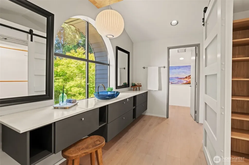 11324 83rd Place NE Kirkland WA 98034