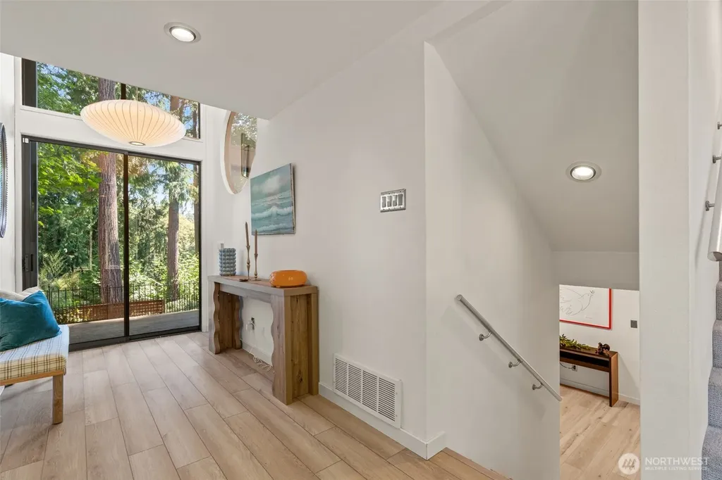 11324 83rd Place NE Kirkland WA 98034