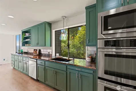 11324 83rd Place NE Kirkland WA 98034