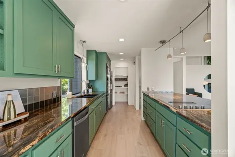 11324 83rd Place NE Kirkland WA 98034