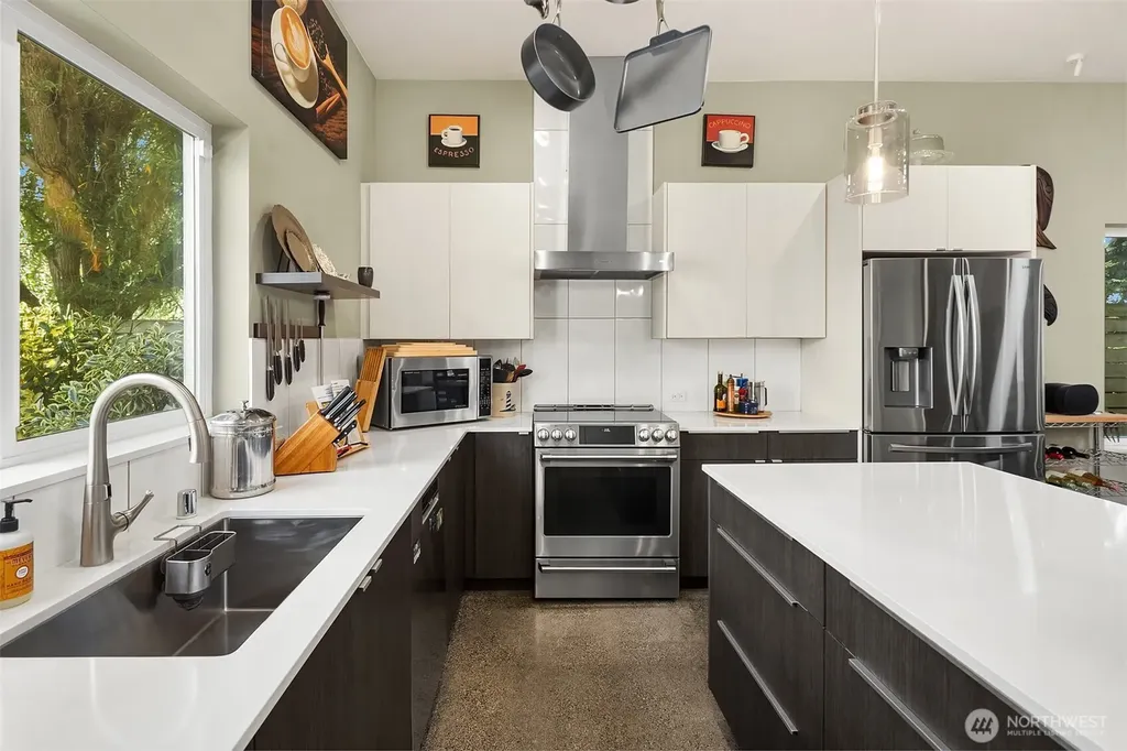 2602 S Ferdinand Street Seattle WA 98108