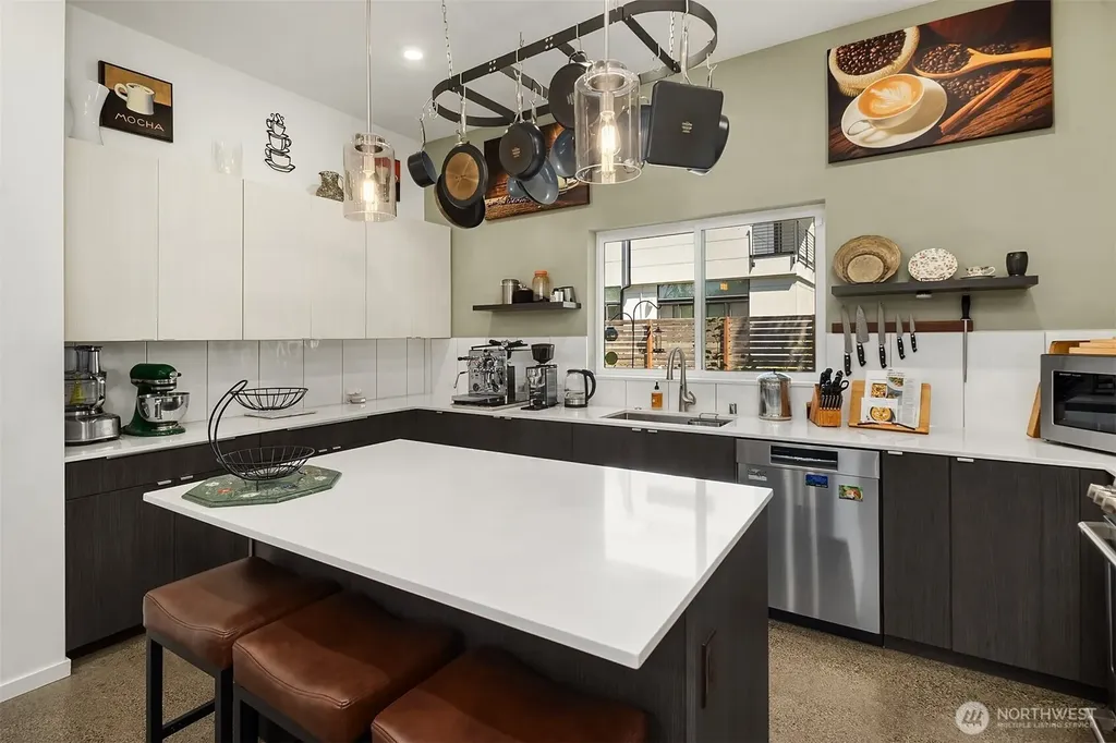 2602 S Ferdinand Street Seattle WA 98108