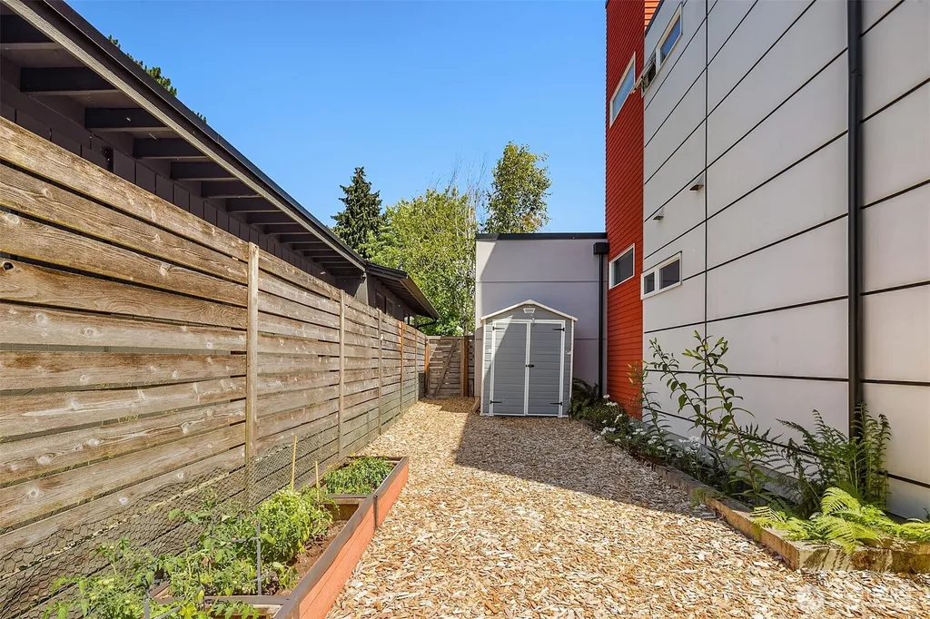 2602 S Ferdinand Street Seattle WA 98108