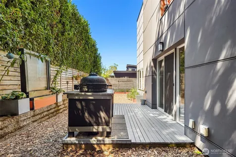 2602 S Ferdinand Street Seattle WA 98108
