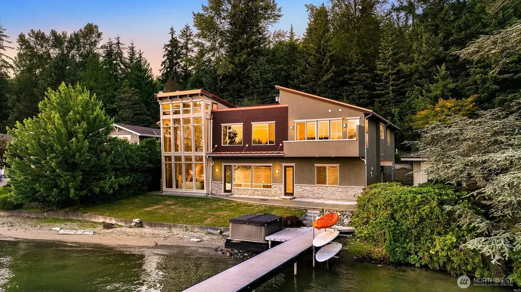 2076 Dellesta Drive Bellingham WA 98226