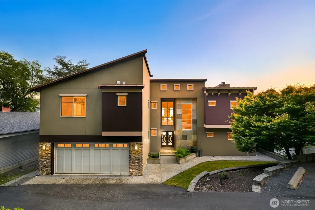 2076 Dellesta Drive Bellingham WA 98226
