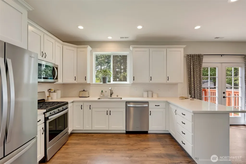7030 Lower Ridge Road Everett WA 98203