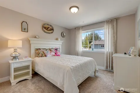 7030 Lower Ridge Road Everett WA 98203