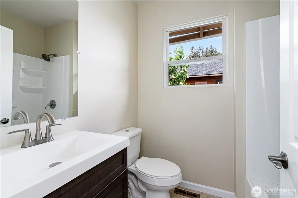 509 Yew Street Centralia WA 98531