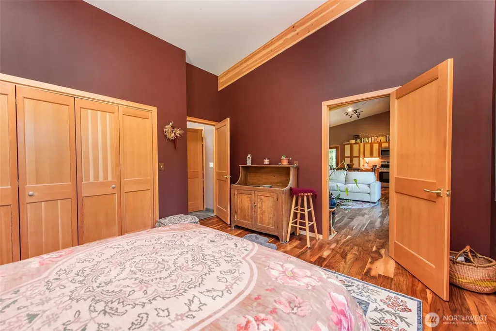 1833 Eaglemount Road Port Townsend WA 98368