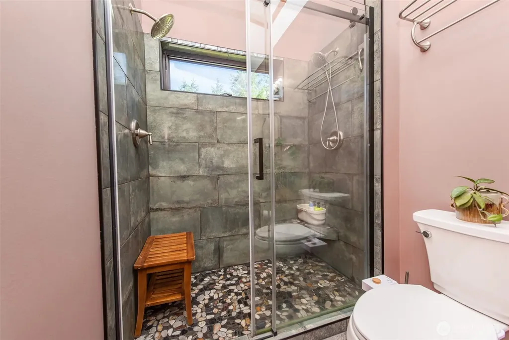 1833 Eaglemount Road Port Townsend WA 98368