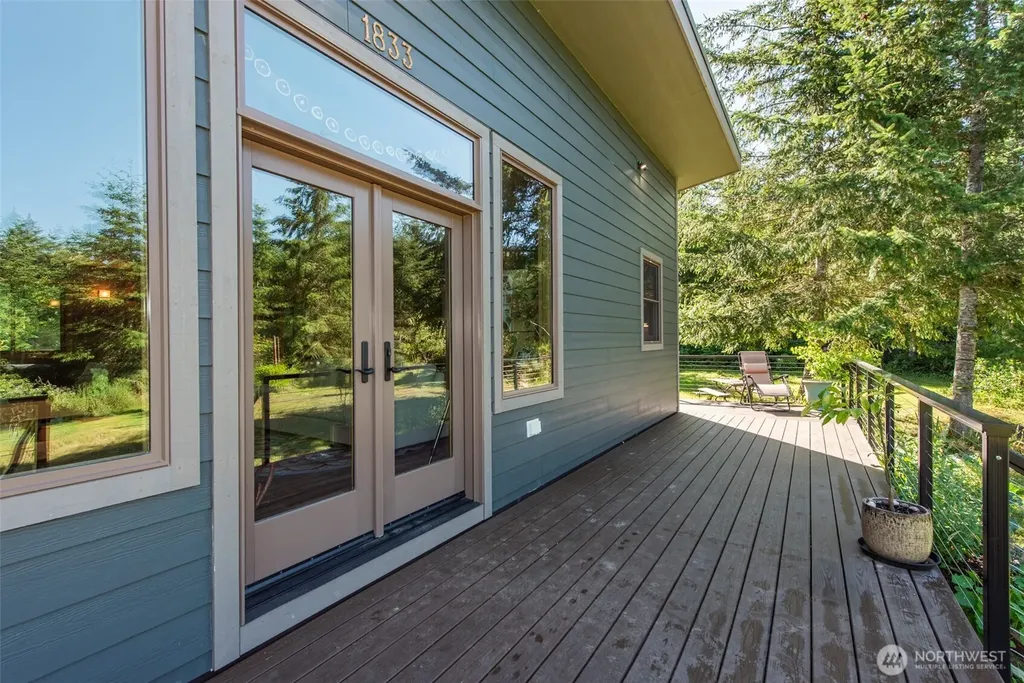 1833 Eaglemount Road Port Townsend WA 98368