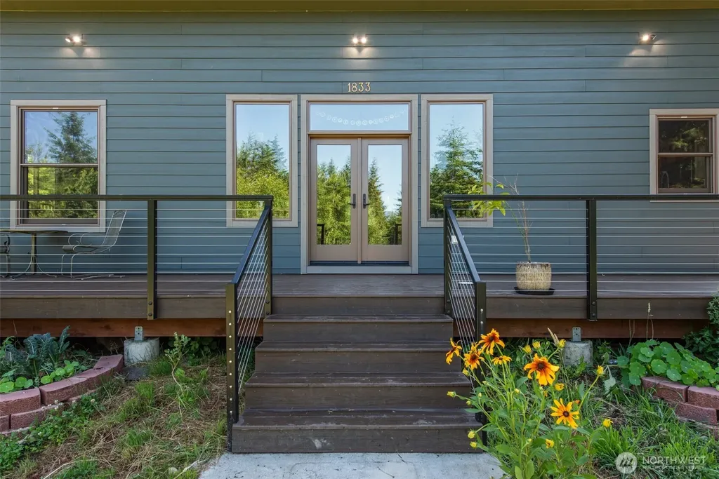 1833 Eaglemount Road Port Townsend WA 98368