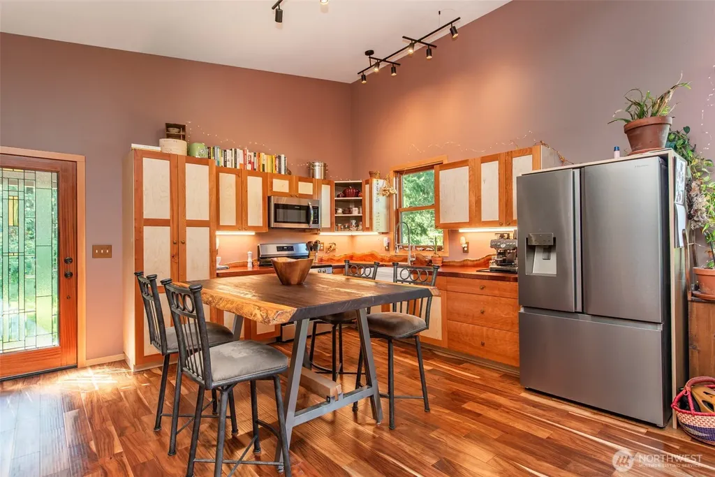 1833 Eaglemount Road Port Townsend WA 98368