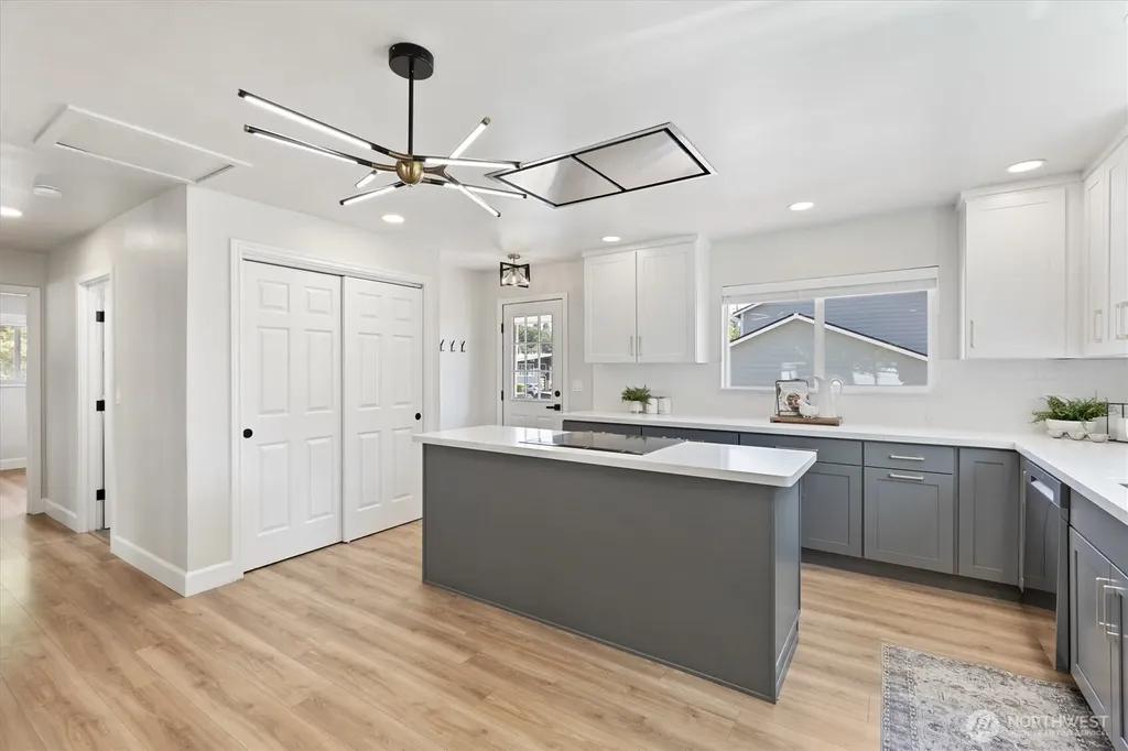 6400 44th Avenue S Seattle WA 98118