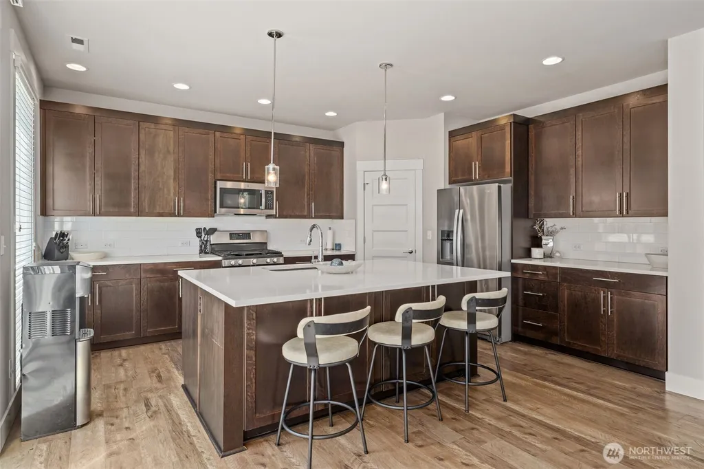 704 26th Avenue Court Milton WA 98354