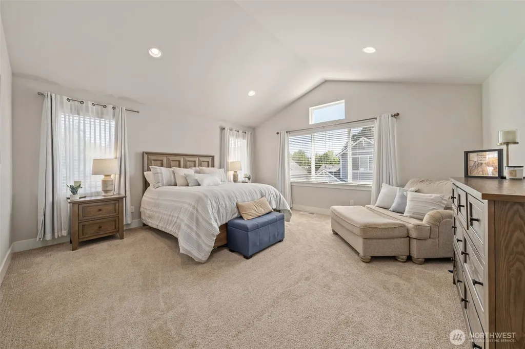 704 26th Avenue Court Milton WA 98354