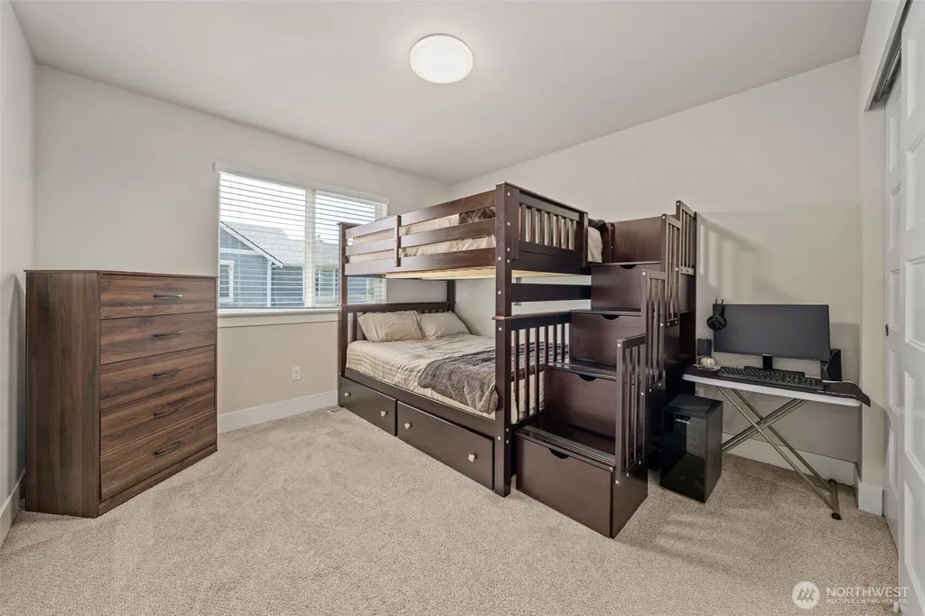 704 26th Avenue Court Milton WA 98354
