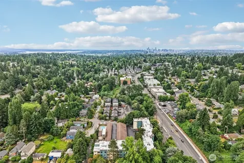 2222 NE 92nd Street Seattle WA 98115