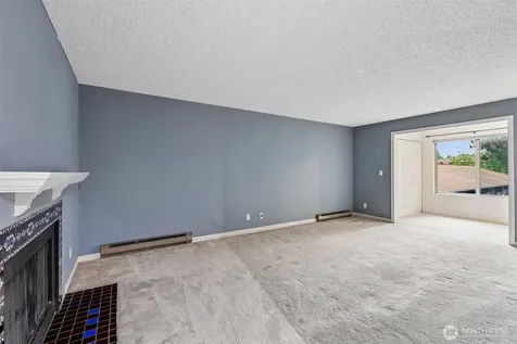 2222 NE 92nd Street Seattle WA 98115