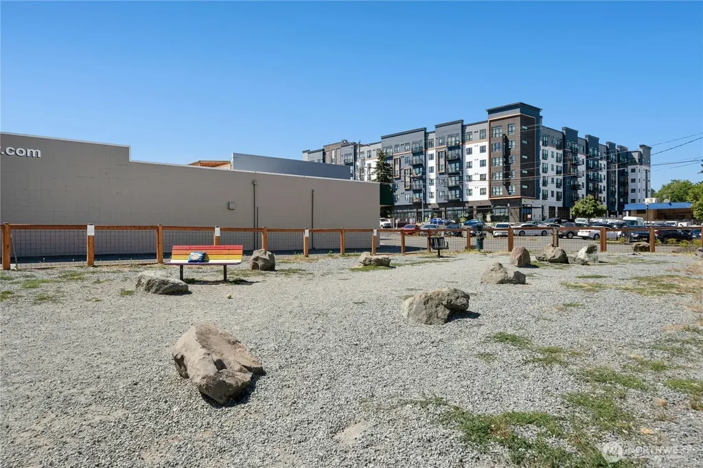 15100 6th Avenue SW Burien WA 98166