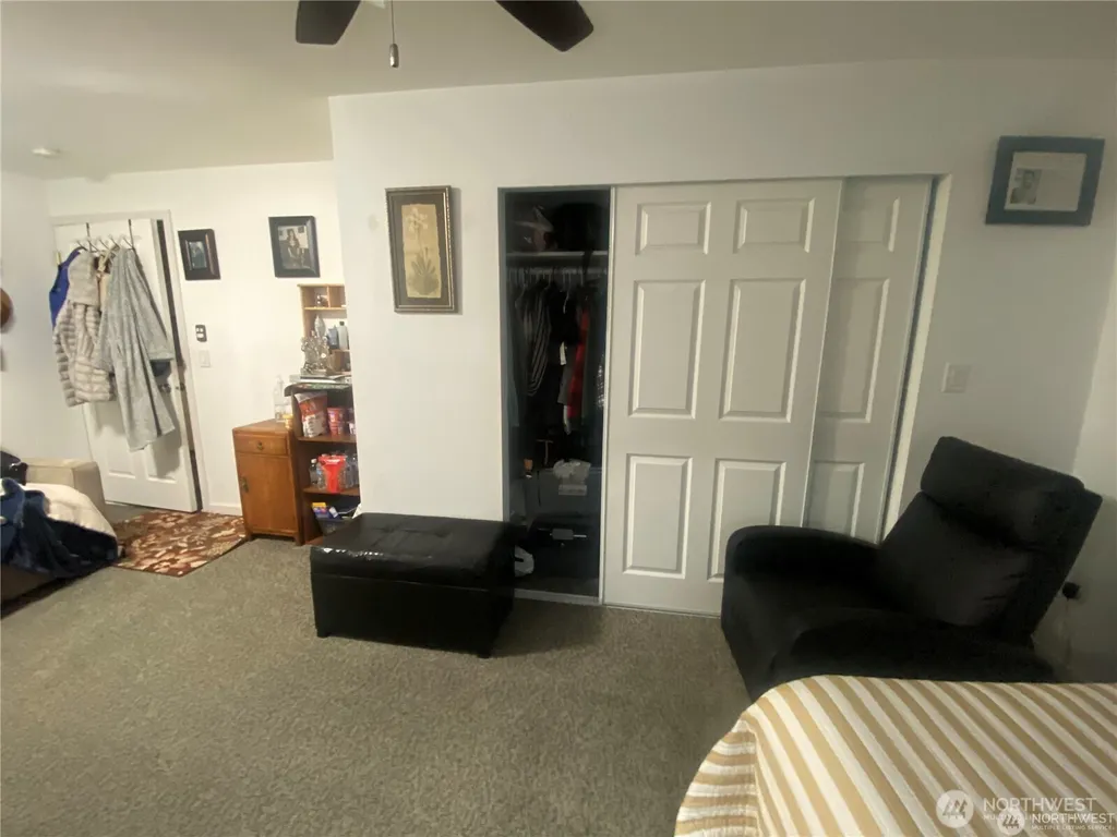 10453 1st Avenue SW Seattle WA 98146