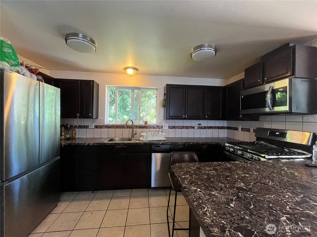 10453 1st Avenue SW Seattle WA 98146