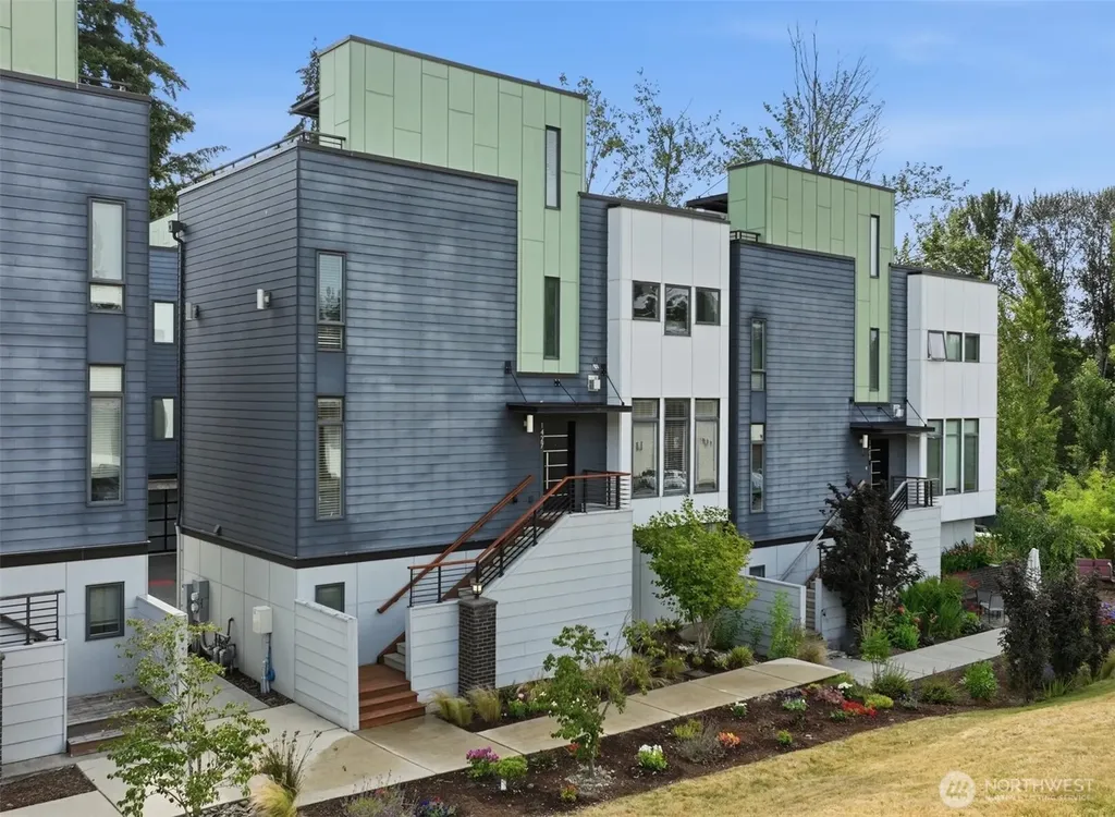1427 136th Court NE Bellevue WA 98005
