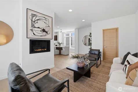 1427 136th Court NE Bellevue WA 98005