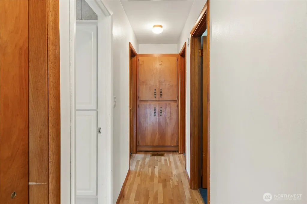 2007 Trenton Avenue Bremerton WA 98310