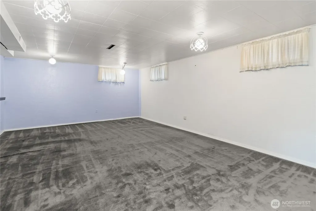 2007 Trenton Avenue Bremerton WA 98310