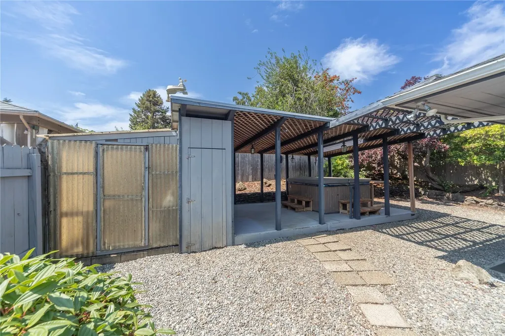 2007 Trenton Avenue Bremerton WA 98310