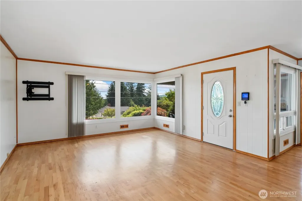 2007 Trenton Avenue Bremerton WA 98310