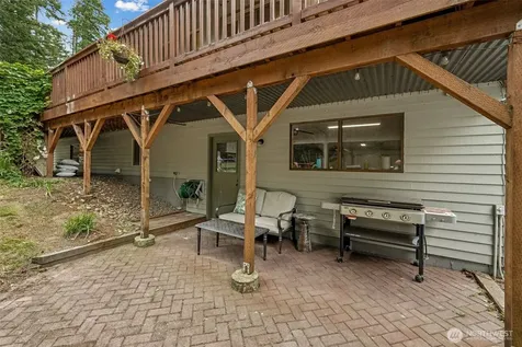 8413 121st Street E Puyallup WA 98373