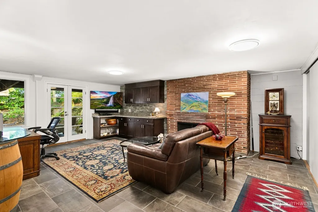 1805 NW 95th Street Seattle WA 98117