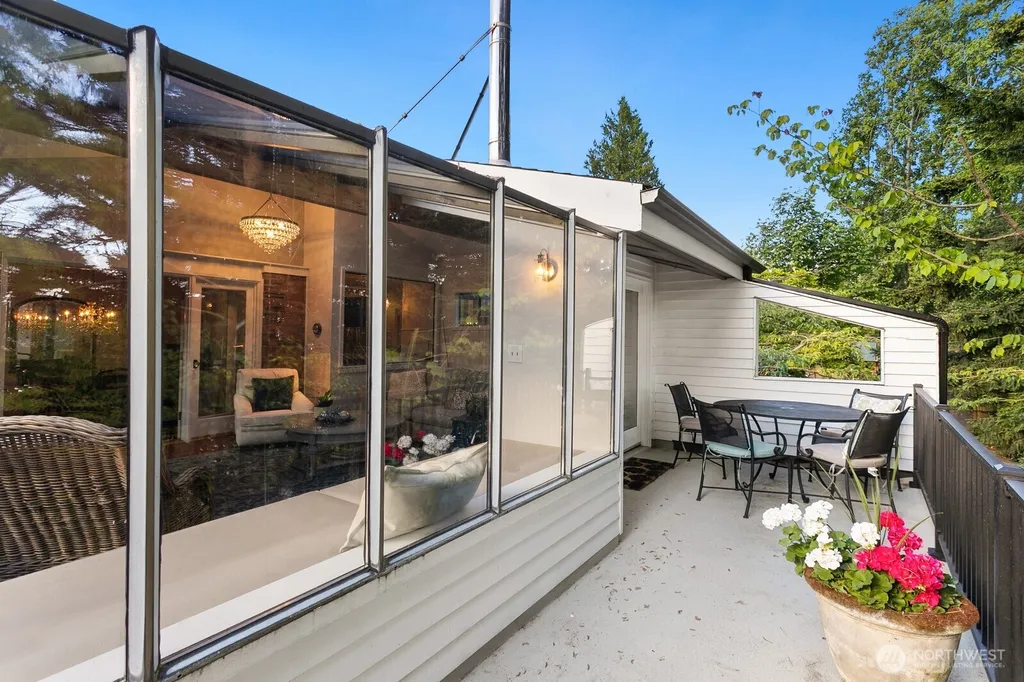 1805 NW 95th Street Seattle WA 98117