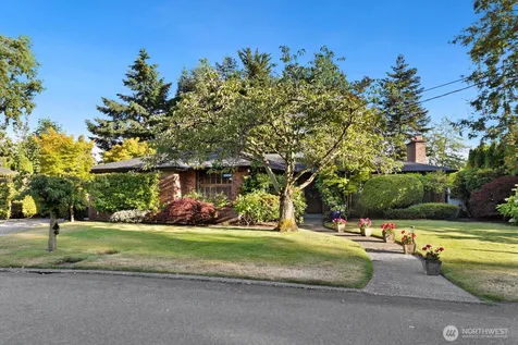 1805 NW 95th Street Seattle WA 98117