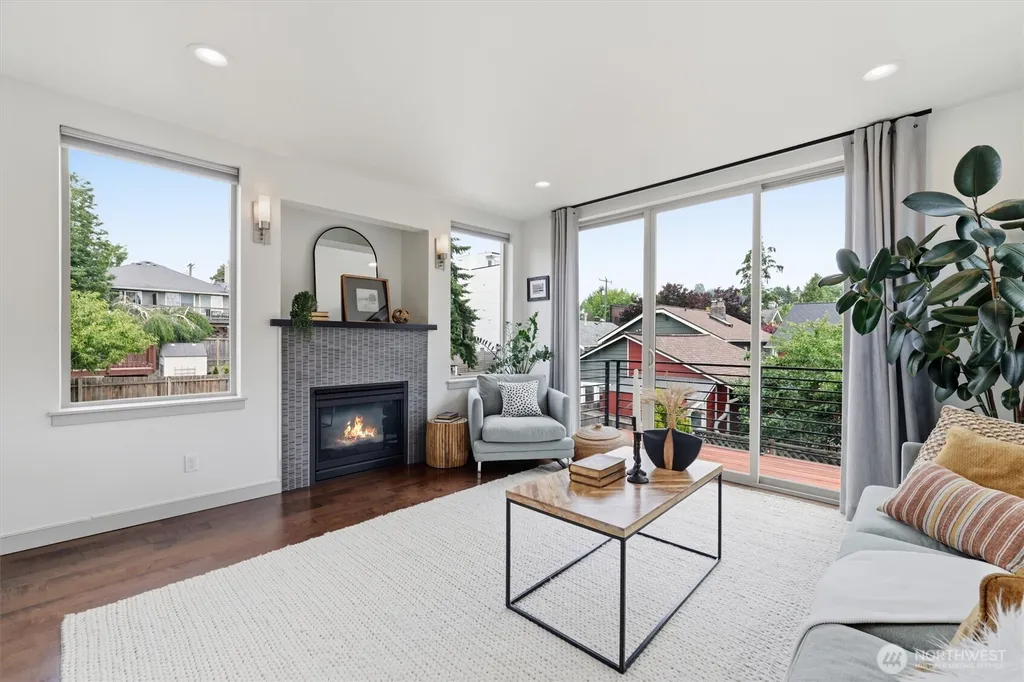 6114 8th Avenue NW Seattle WA 98107