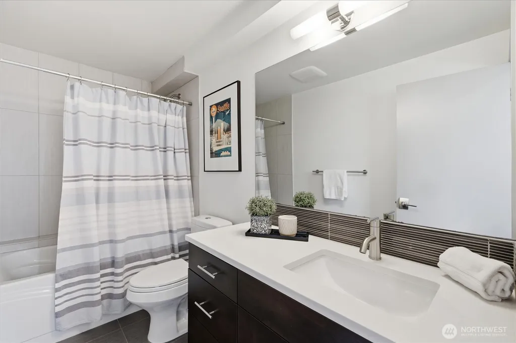 6114 8th Avenue NW Seattle WA 98107