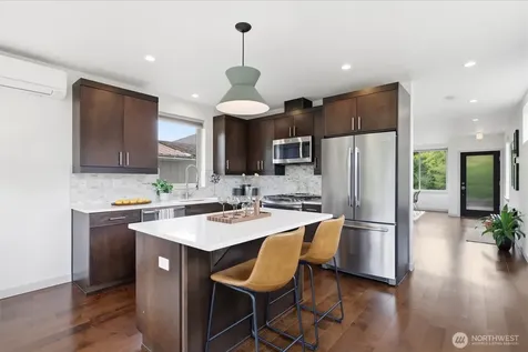 6114 8th Avenue NW Seattle WA 98107
