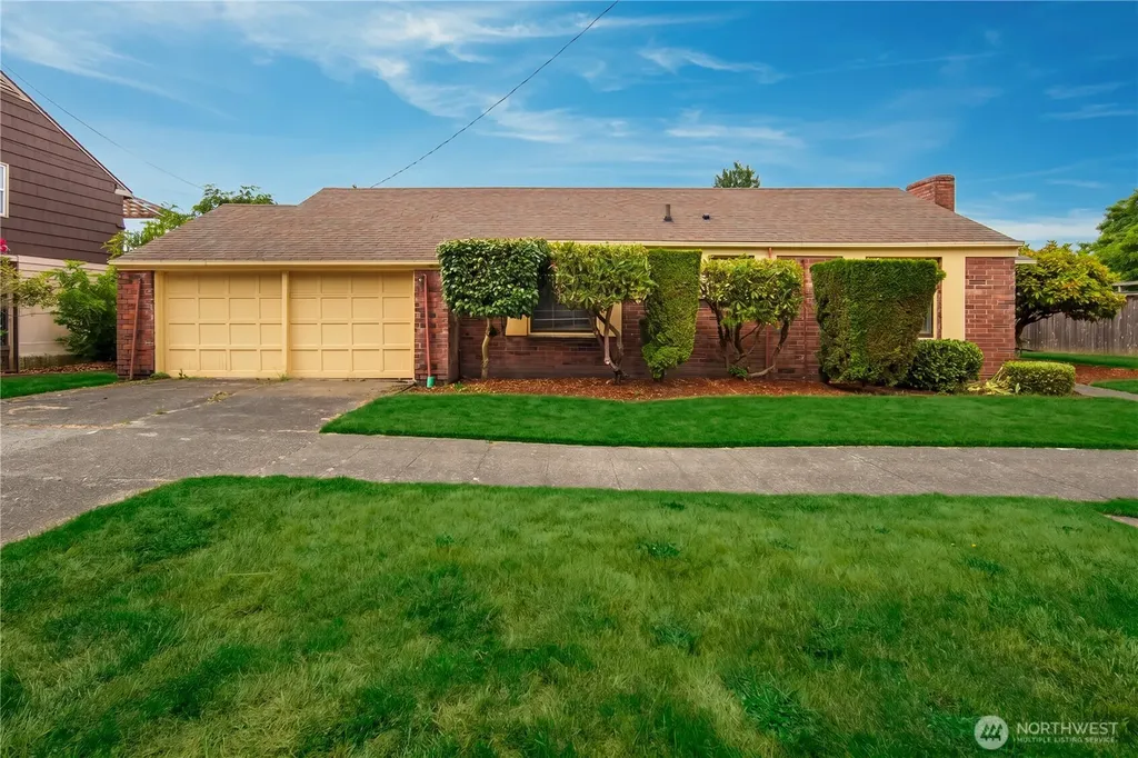 4311 Greenwood Avenue N Seattle WA 98103