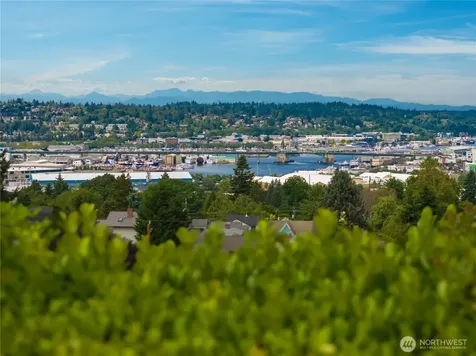 4311 Greenwood Avenue N Seattle WA 98103