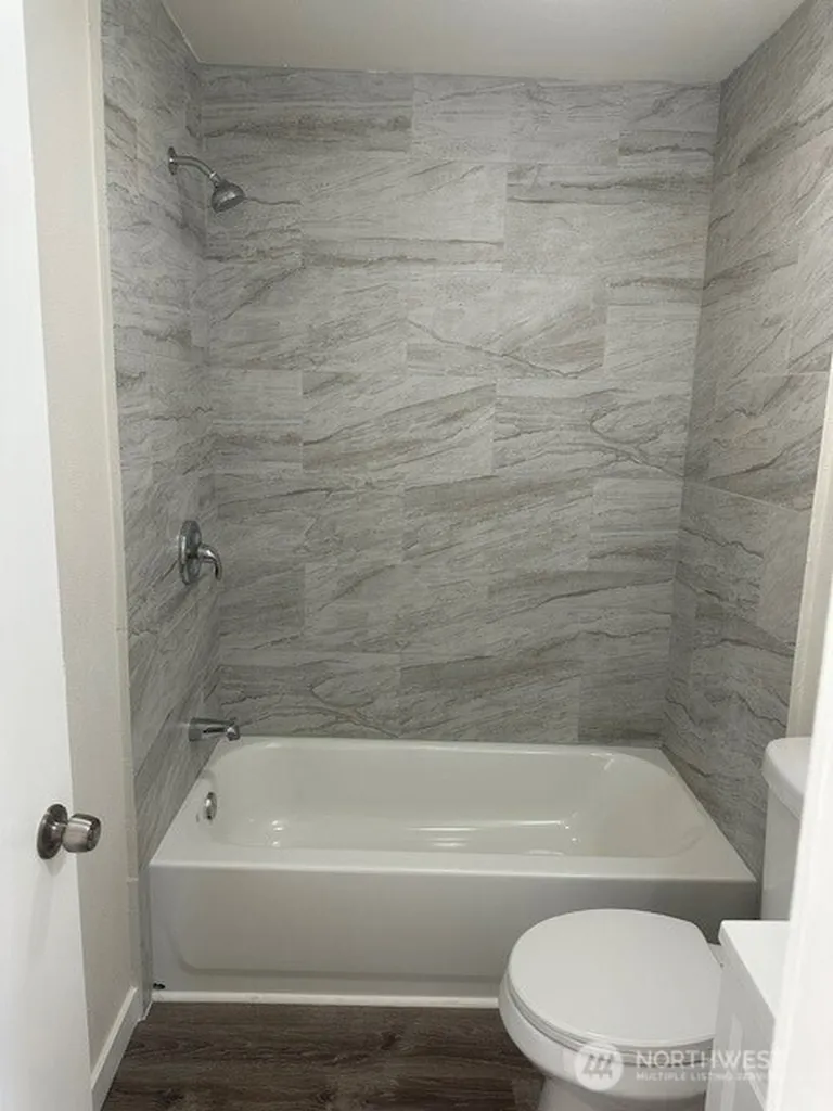 210 24th Avenue Longview WA 98632