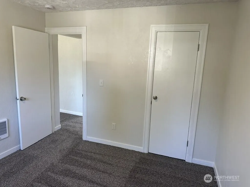 210 24th Avenue Longview WA 98632