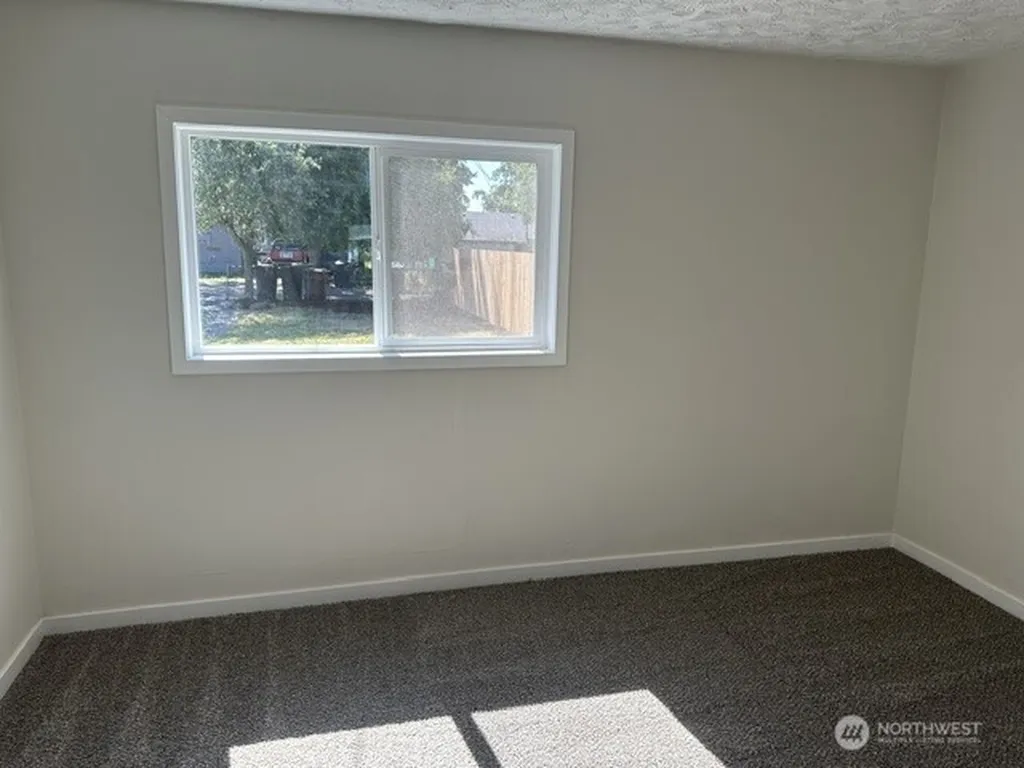 210 24th Avenue Longview WA 98632