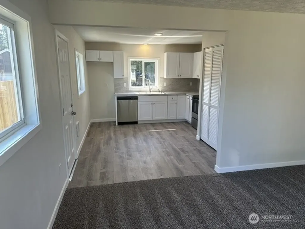 210 24th Avenue Longview WA 98632